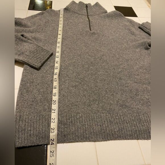 J.Crew Quarter Zip Gray Merino Wool Blend Mock Neck Fisherman Sweater SZ Medium - Picture 6 of 8
